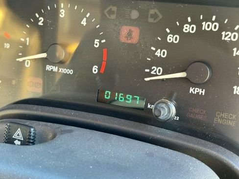Used 1997 Jeep Wrangler Sport image 27