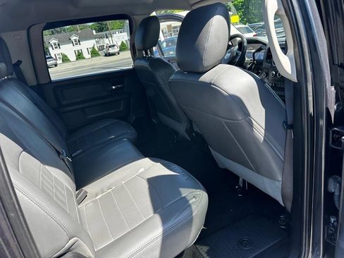 Used 2016 RAM 2500 Tradesman w/ Chrome Appearance Group AWD/4WD image 12