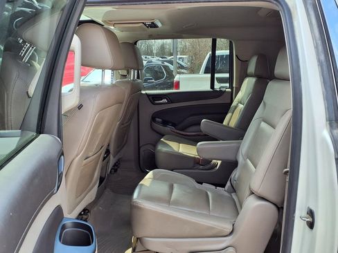 Used 2015 Chevrolet Suburban LTZ image 10