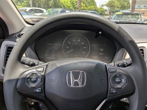 Used 2019 Honda HR-V EX image 28