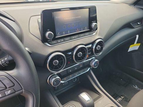 Certified 2025 Nissan Sentra S FWD image 21