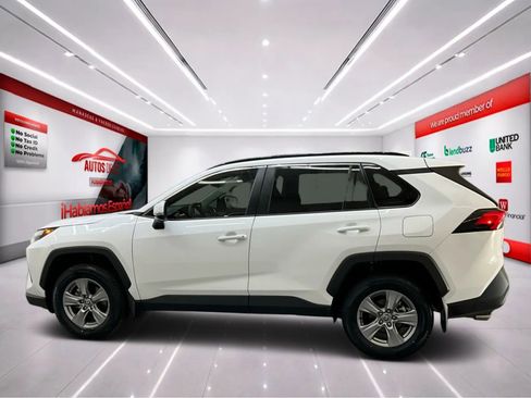 Used 2024 Toyota RAV4 XLE FWD image 5