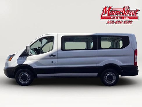 Used 2019 Ford Transit 150 130 Low Roof RWD image 4