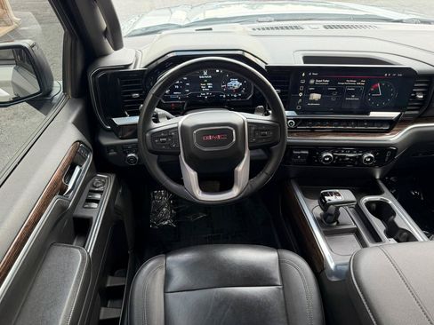 Used 2023 GMC Sierra 1500 Elevation w/ Elevation Premium Package AWD/4WD image 16