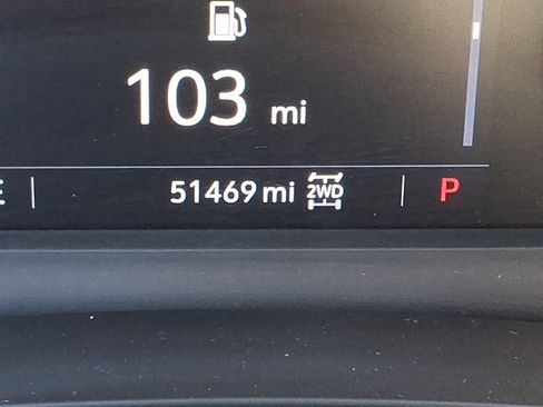 Used 2021 Cadillac XT6 Premium Luxury w/ LPO, Floor Liner Package image 22