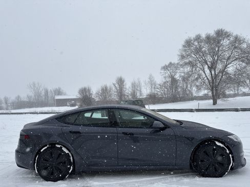 Used 2021 Tesla Model S Long Range image 2