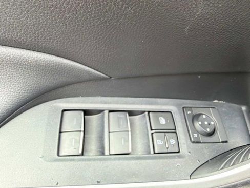 Certified 2024 Toyota RAV4 XLE FWD image 8