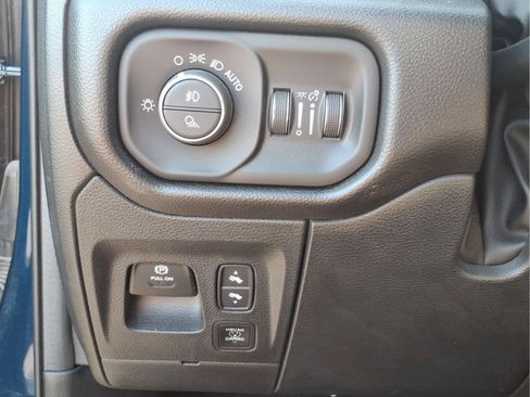 Used 2023 RAM 1500 Laramie AWD/4WD image 19