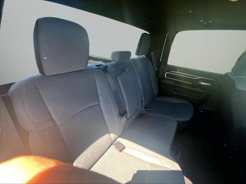 Used 2024 RAM 2500 Big Horn AWD/4WD image 23