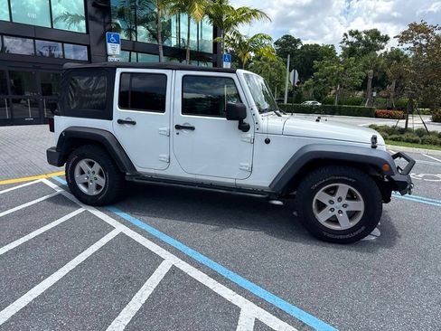 Used 2008 Jeep Wrangler Unlimited X RWD image 5