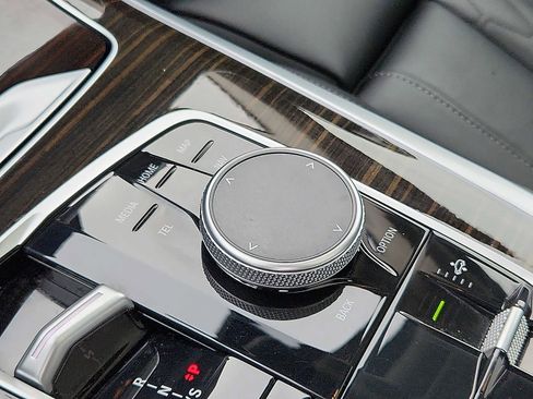 Certified 2024 BMW X7 xDrive40i image 25