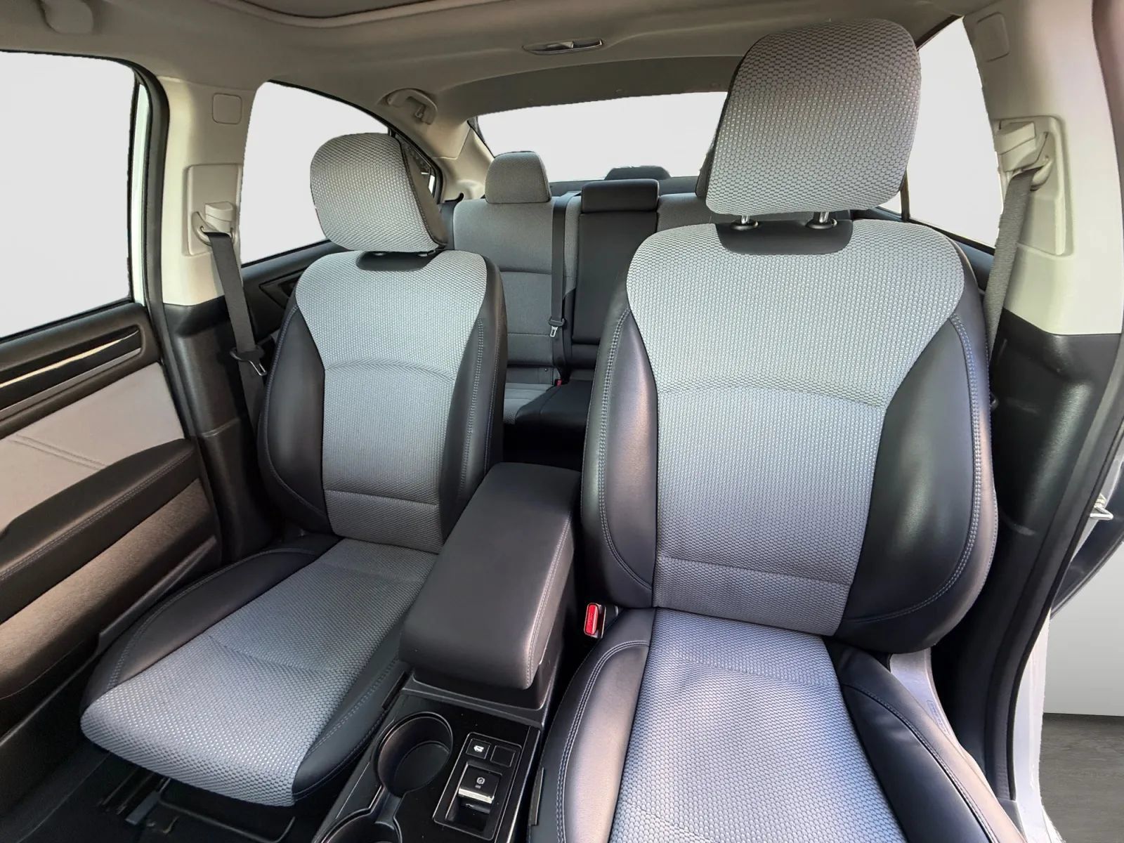 Used 2019 Subaru Legacy 2.5i Sport AWD/4WD image 13
