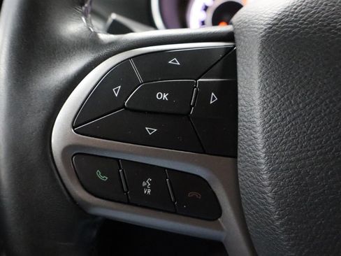 Used 2019 Jeep Cherokee Limited AWD/4WD image 14