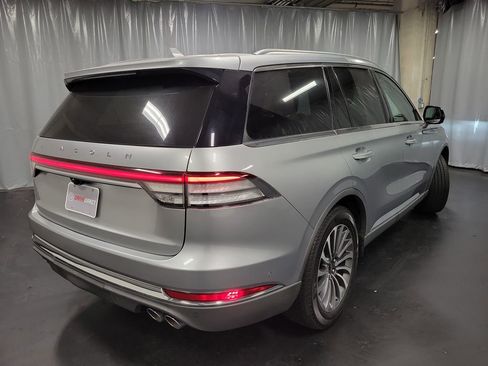 Used 2020 Lincoln Aviator Reserve w/ Equipment Group 201A image 9