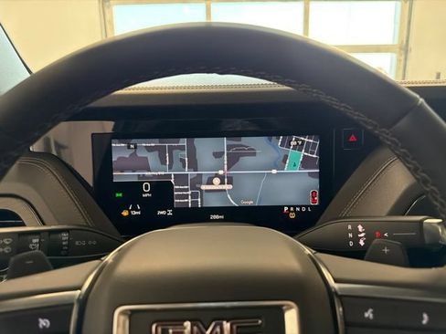 Used 2026 GMC Yukon AT4 w/ LPO, Floor Liner Package AWD/4WD image 39