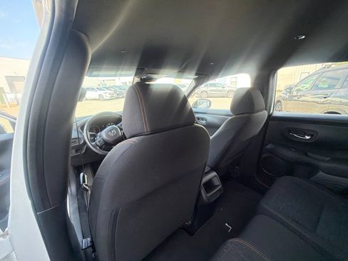 Used 2024 Honda HR-V Sport image 11