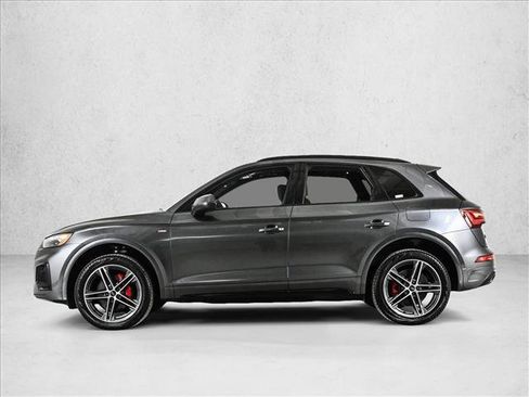 Certified 2025 Audi Q5 e Premium Plus w/ Premium Plus Package image 8