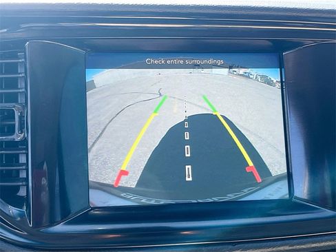 Used 2021 Dodge Durango SXT image 13