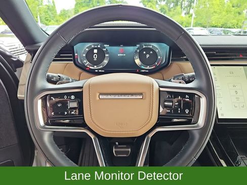 Used 2025 Land Rover Range Rover Sport SE AWD/4WD image 10