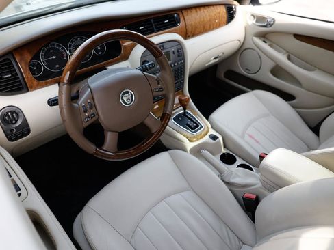 Used 2005 Jaguar X-TYPE 3.0 image 4