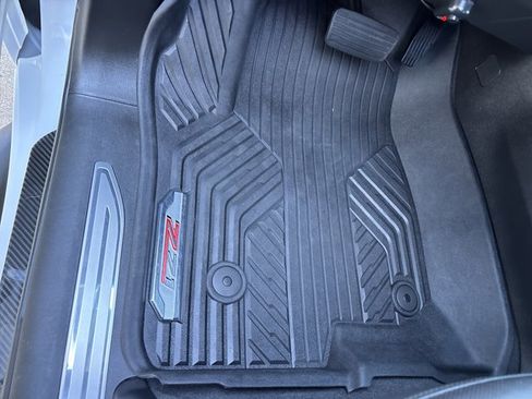 Used 2024 Chevrolet Silverado 2500 LTZ w/ LTZ Convenience Package image 32