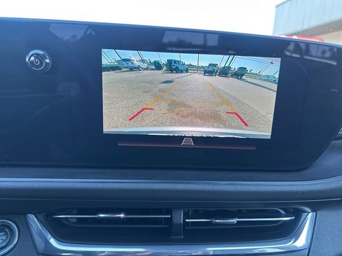 Used 2025 Buick Envista Preferred image 18