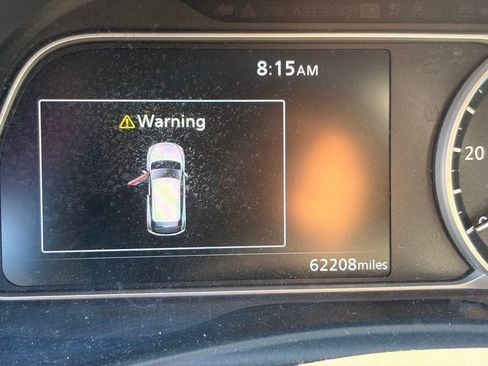 Used 2019 Nissan Leaf SV FWD image 9
