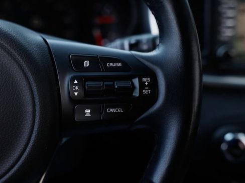 Used 2017 Kia Sorento SX image 36