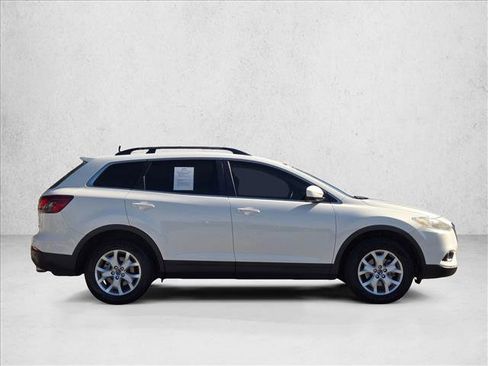 Used 2014 MAZDA CX-9 Touring w/ Touring Technology Package image 4