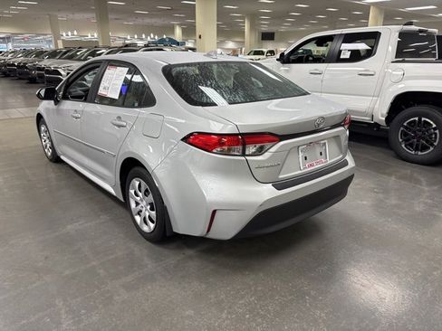 Certified 2023 Toyota Corolla LE image 5