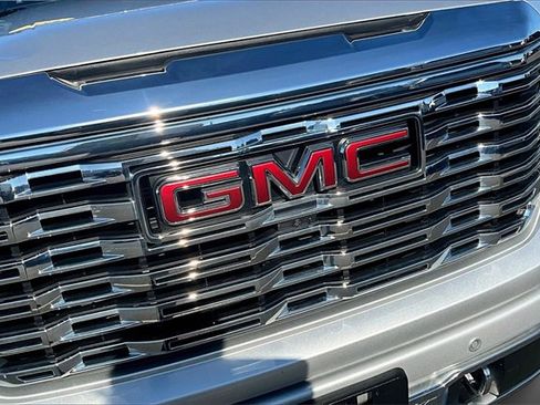 Used 2022 GMC Sierra 1500 Denali image 29