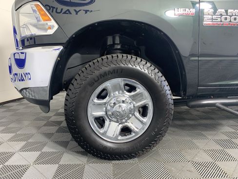 Used 2018 RAM 2500 SLT AWD/4WD image 9