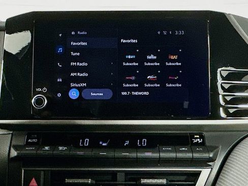 Used 2026 Toyota Camry SE w/ Convenience Package FWD image 15