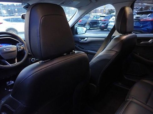 Certified 2022 Ford Escape SEL w/ Technology Package image 17