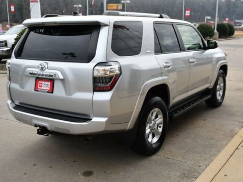 Certified 2024 Toyota 4Runner SR5 Premium image 5