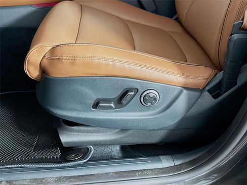 New 2026 Genesis GV70 2.5T Advanced w/ G1 Accessory Package AWD/4WD image 22