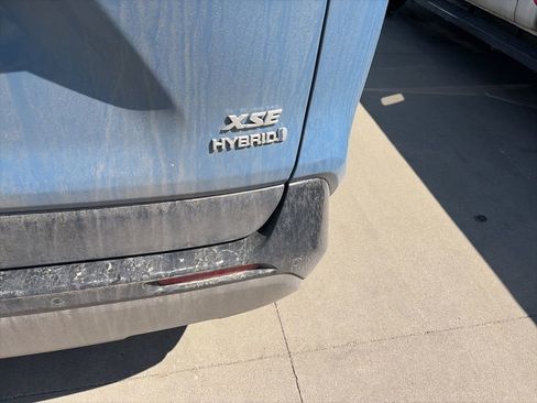 Used 2023 Toyota RAV4 XSE AWD/4WD image 8