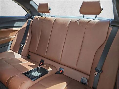 Used 2014 BMW M235i Coupe image 19