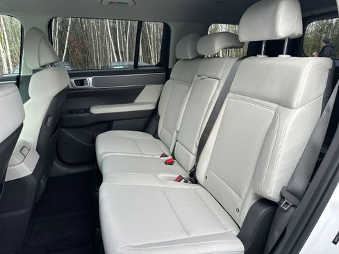 New 2026 Hyundai Santa Fe SE AWD/4WD image 9