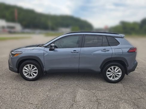 Used 2026 Toyota Corolla Cross LE w/ Moonroof Package FWD image 10