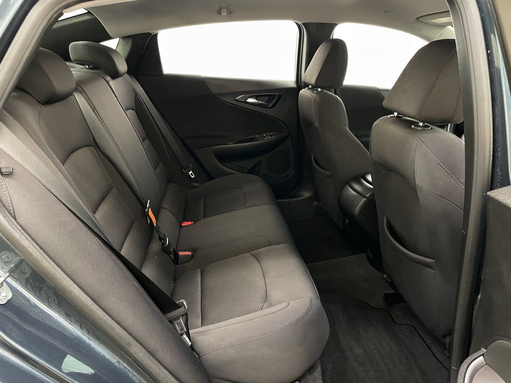 Used 2019 Chevrolet Malibu LS FWD image 35