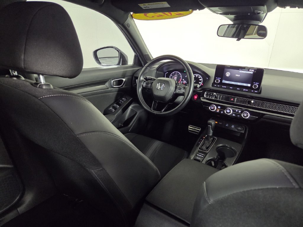 Used 2025 Honda Civic Sport image 28