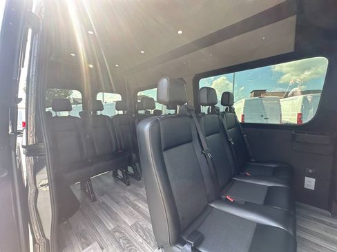 Used 2023 Mercedes-Benz Sprinter 2500 image 18