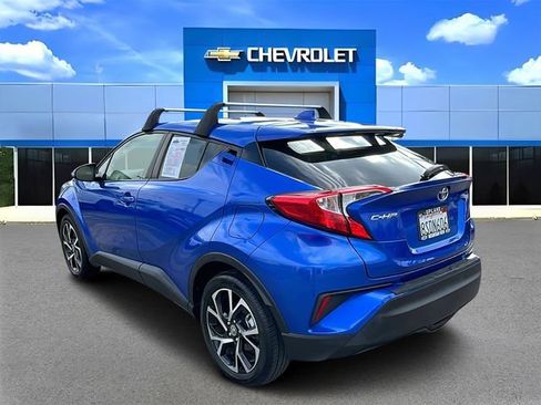 Used 2020 Toyota C-HR XLE image 5