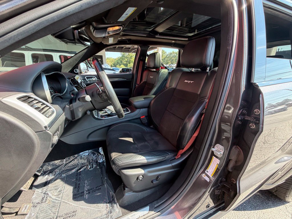 Used 2020 Jeep Grand Cherokee SRT AWD/4WD image 33