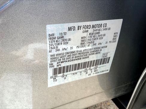 Used 2022 Ford Edge SE w/ Black Appearance Package image 20