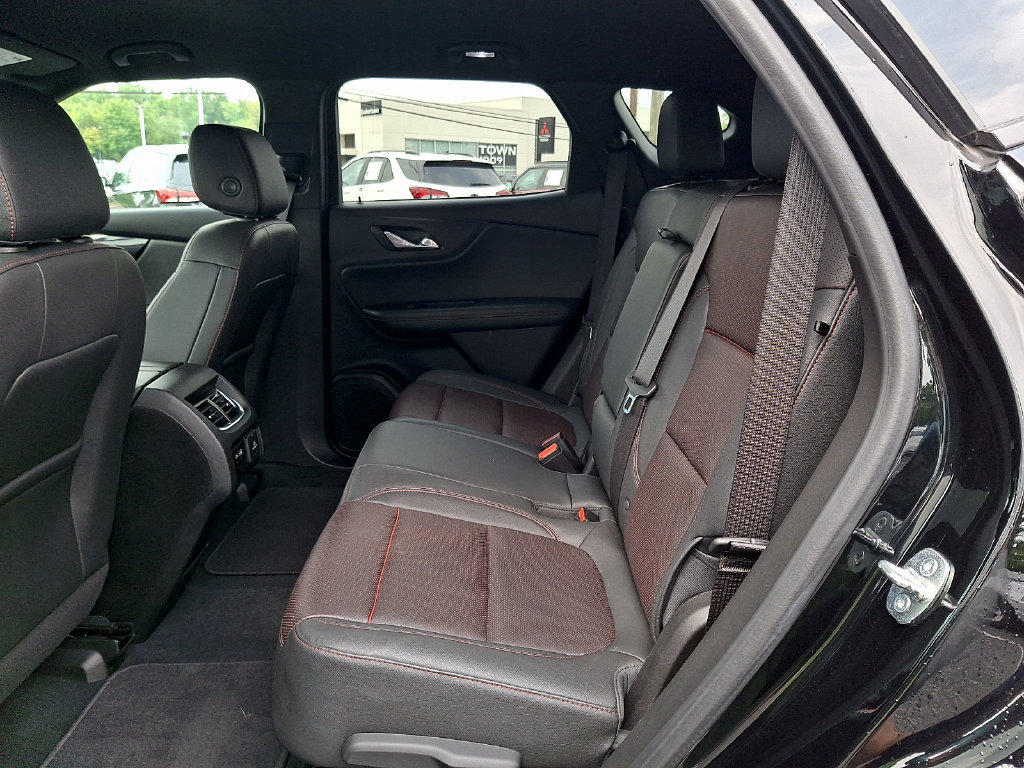 Used 2022 Chevrolet Blazer RS w/ Enhanced Convenience Package AWD/4WD image 13