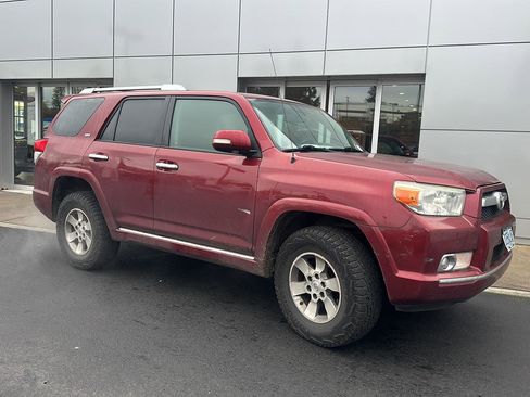 Used 2011 Toyota 4Runner SR5 w/ Convenience Pkg image 43