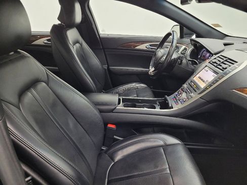 Used 2019 Lincoln MKZ Reserve image 21