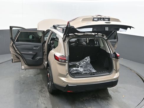 New 2026 Nissan Rogue SV image 43